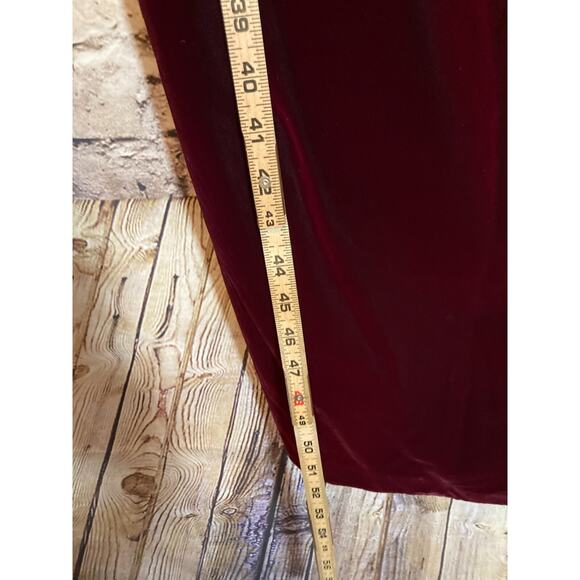 Maggy London Velvet Dress‎ Womens 8 Burgundy Scalloped Edges Dark Romantic Long - Picture 11 of 15